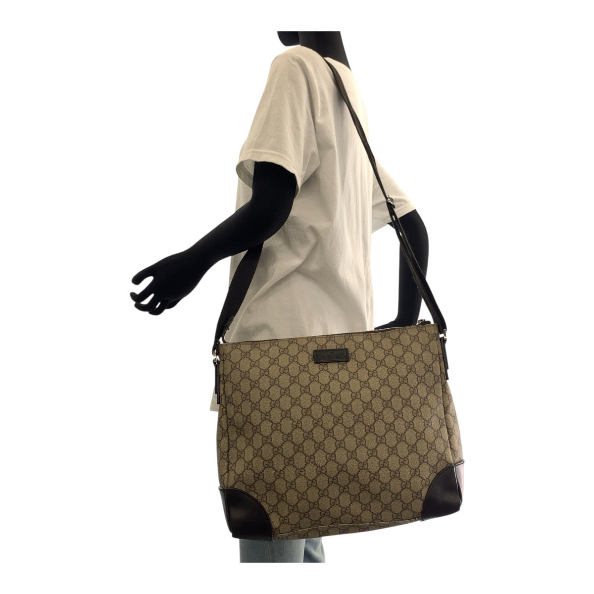 19268
GUCCI グッチ ベージュ ブラウン シルバー金具 GGスプリームキャンバス 110054 ショルダーバッグ メッセンジャーバッグ メンズ AB34
