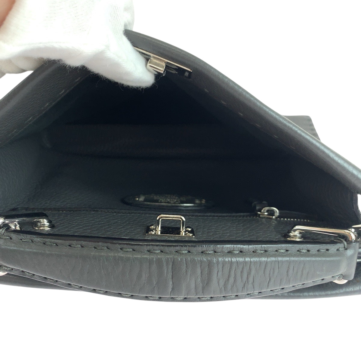 19284
FENDI フェンディ ピーカブー ミニフィット ロゴ グレー シルバー金具 レザー 7VA422 ショルダーバッグ ハンドバッグ メンズ A100