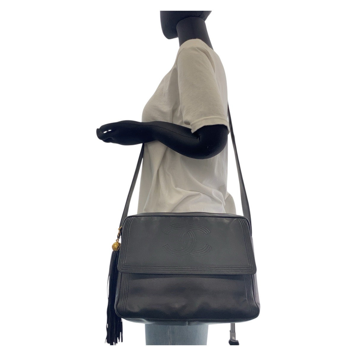 19285
CHANEL シャネル ヴィンテージ ココマーク フリンジ ブラック 黒 ゴールド金具 レザー ショルダーバッグ ポシェット  レディース ABP117