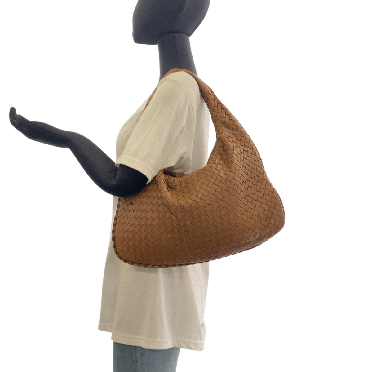 19316
BOTTEGAVENETA ボッテガヴェネタ イントレチャート ブラウン ゴールド金具 レザー V0013 ホーボー ショルダーバッグ  レディース ABP96