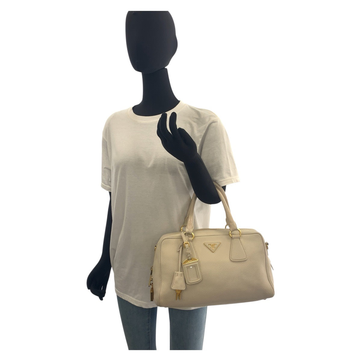 19337
PRADA プラダ ヴィッテロダイノ 三角ロゴプレート ベージュ アイボリー ゴールド金具 レザー ハンドバッグ ミニボストンバッグ  レディース ABP52