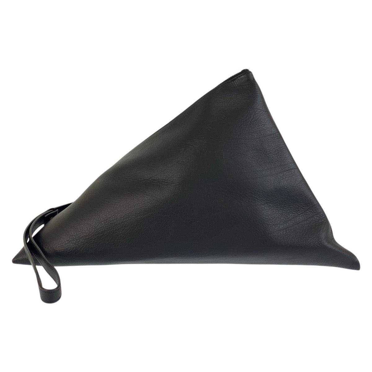19354
BOTTEGAVENETA ボッテガヴェネタ トライアングル ブラック 黒 レザー S02133430P クラッチバッグ セカンドバッグ メンズ A35