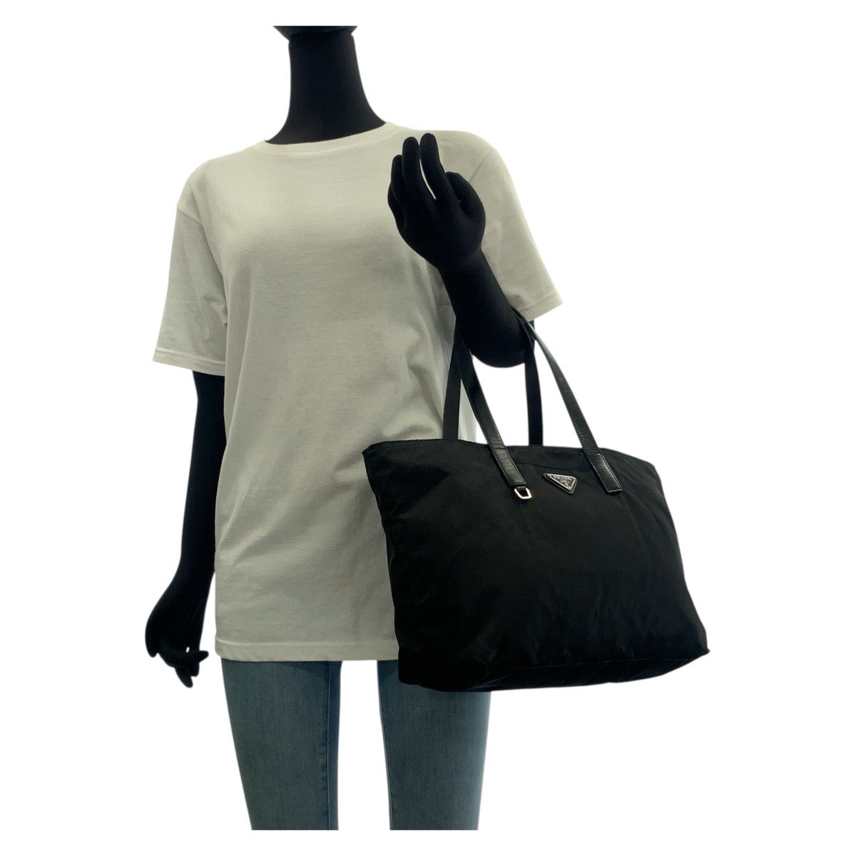 19368
PRADA プラダ テスート 三角ロゴプレート ブラック 黒 シルバー金具 ナイロン / レザー トートバッグ ハンドバッグ  レディース ABP34