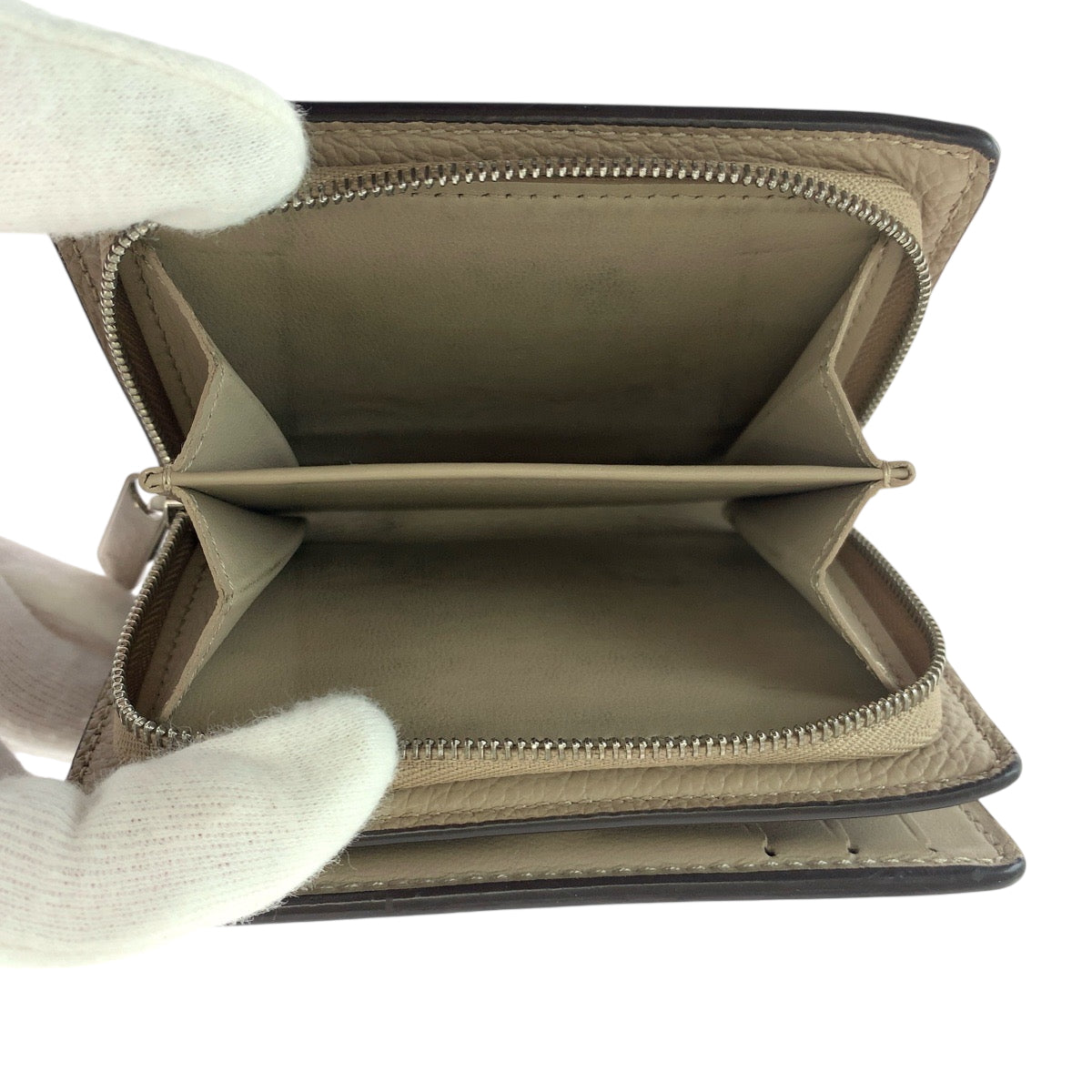 19386
LOUIS VUITTON ルイヴィトン モノグラム マヒナ ポルトフォイユ クレア ガレ ベージュ シルバー金具 レザー M80817 折財布 コンパクトウォレット  レディース ABP50