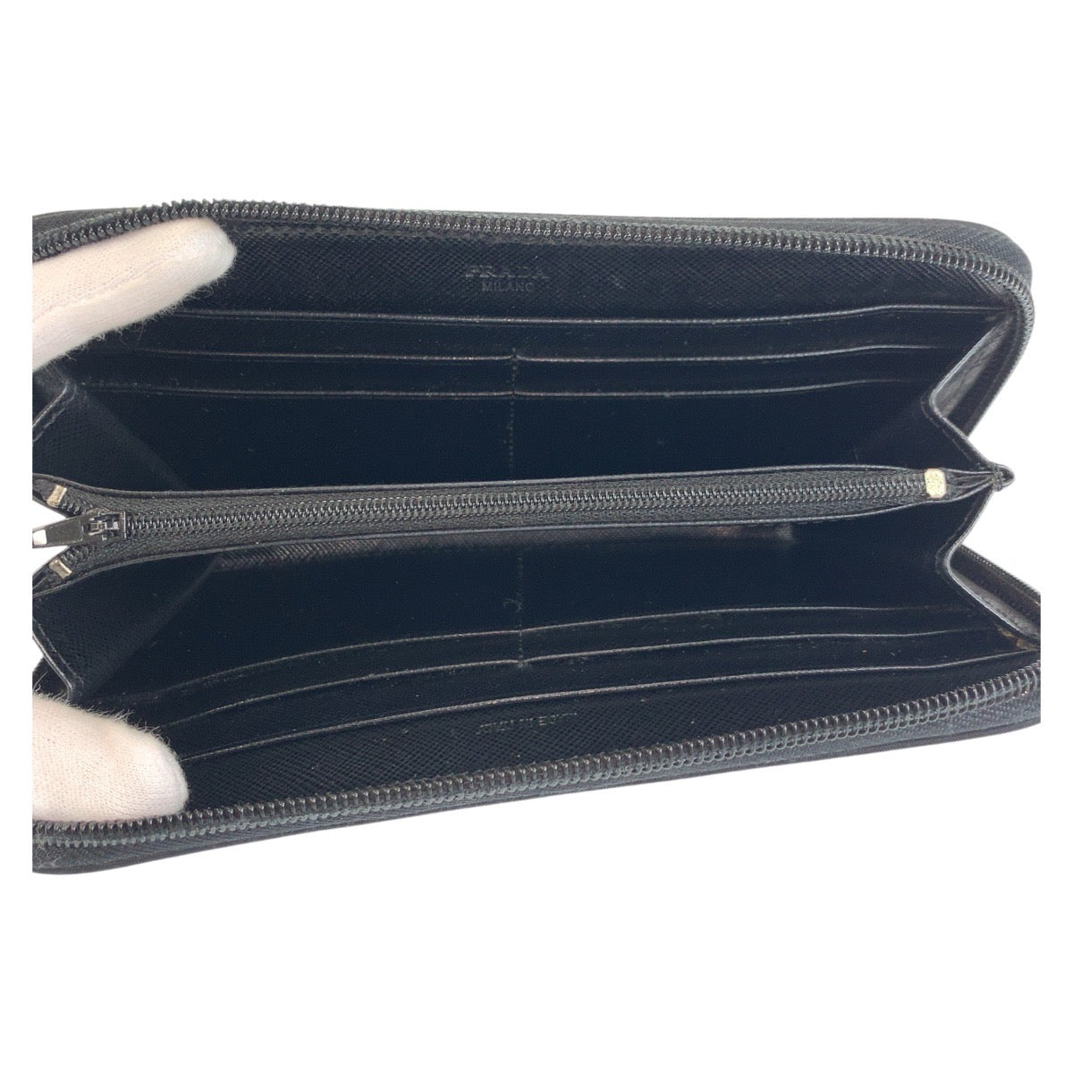 19464
PRADA プラダ テスート 三角ロゴプレート ブラック 黒 シルバー金具 ナイロン 長財布 ロングウォレット  レディース ABP16