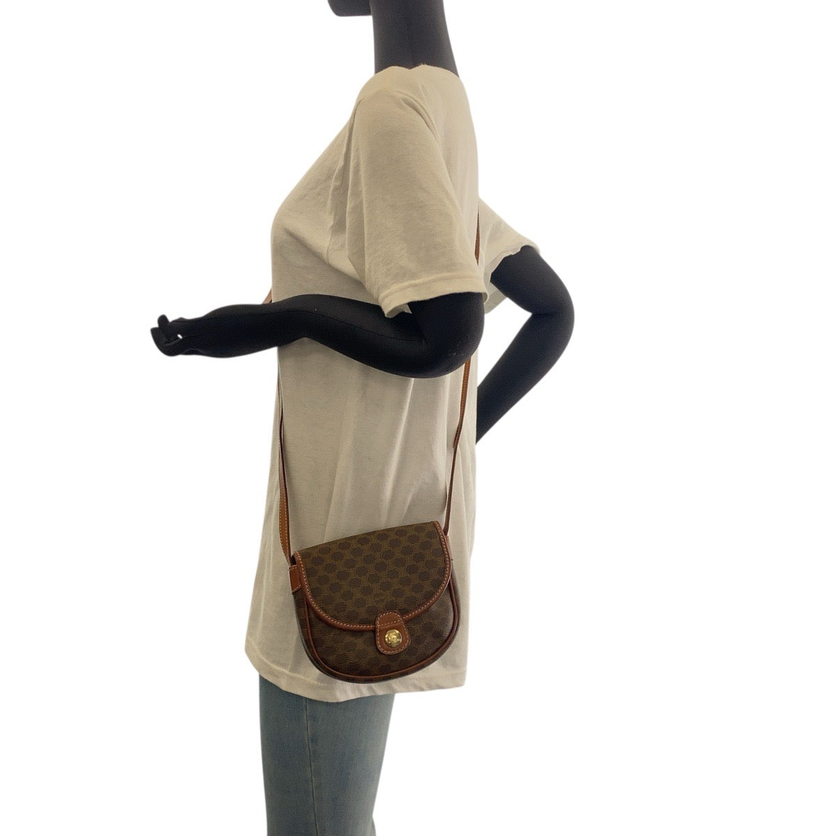 19478
CELINE セリーヌ ヴィンテージ マカダム ブラウン ゴールド金具 PVC / レザー M06 ショルダーバッグ ポシェット レディース ABP34