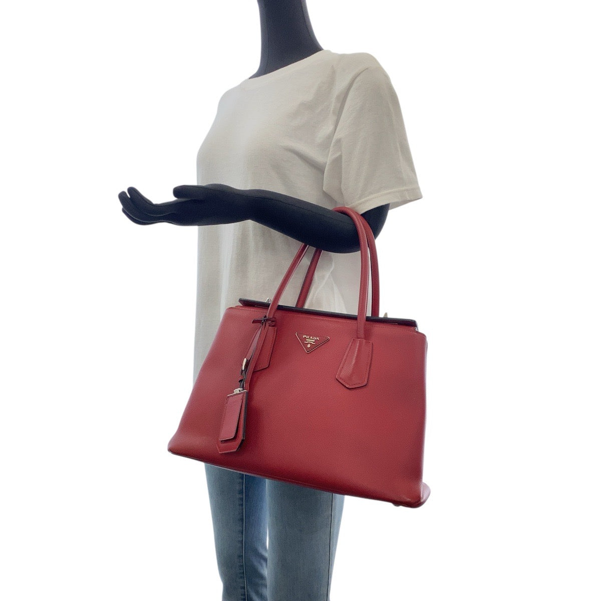 19486
PRADA プラダ サフィアーノ 三角ロゴプレート レッド シルバー金具 レザー トートバッグ ハンドバッグ  レディース A75
