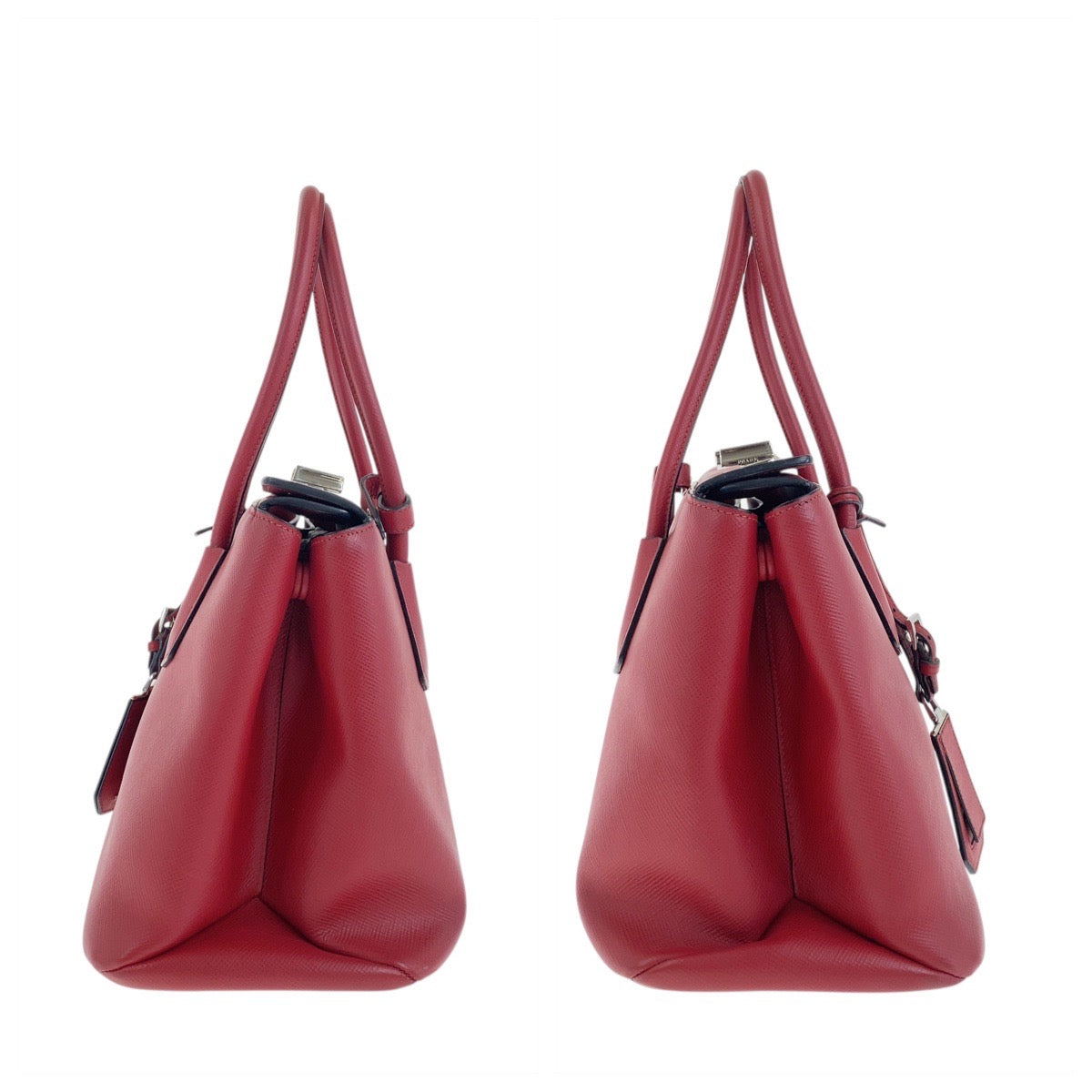 19486
PRADA プラダ サフィアーノ 三角ロゴプレート レッド シルバー金具 レザー トートバッグ ハンドバッグ  レディース A75