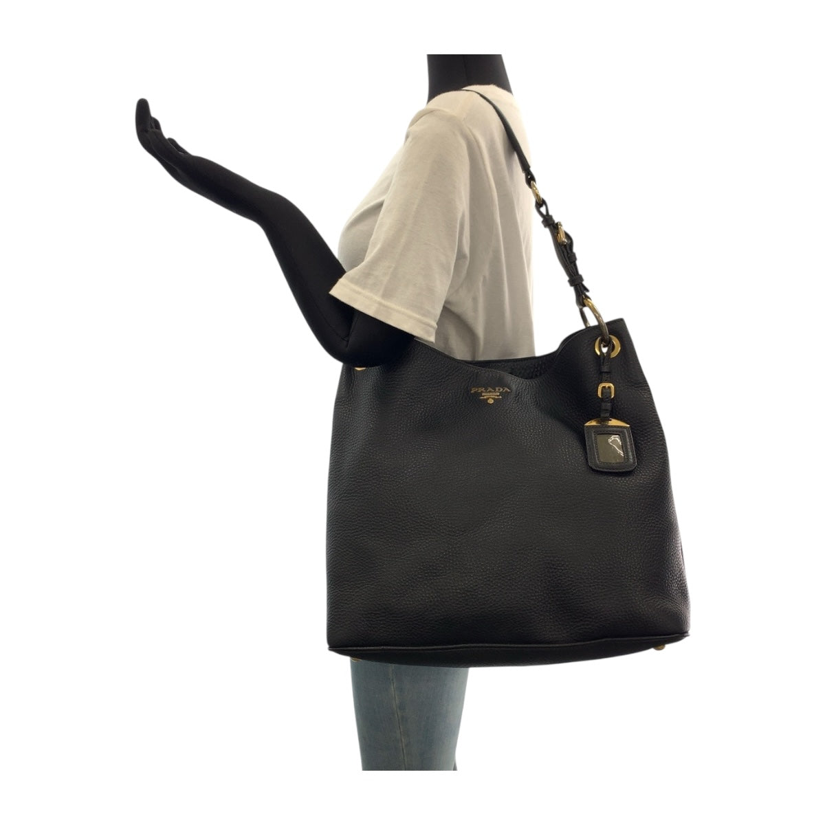 19487
PRADA プラダ ヴィッテロダイノ ロゴ ブラック 黒 ゴールド金具 レザー ホーボー ショルダーバッグ 肩掛け  レディース ABP64