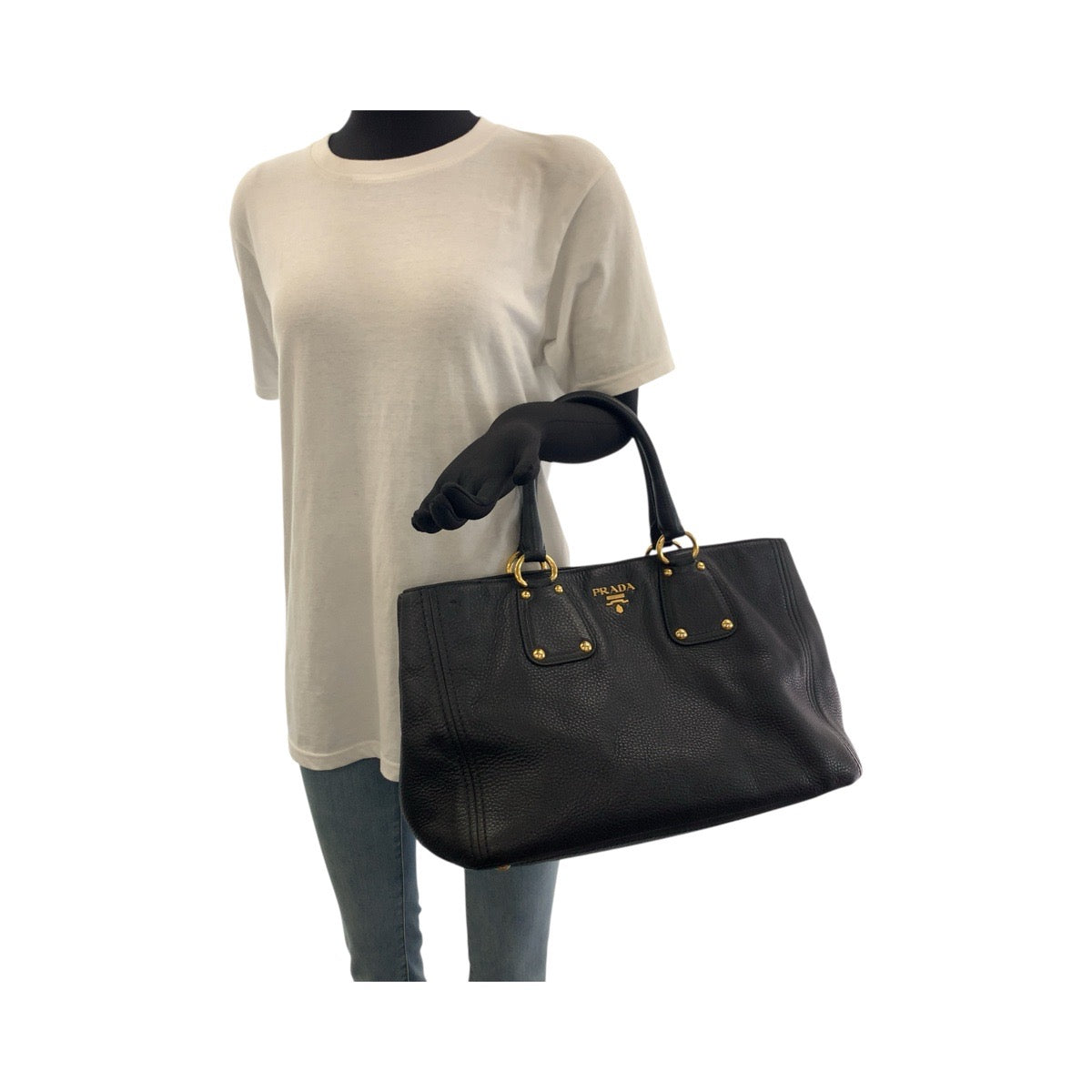 19488
PRADA プラダ ヴィッテロダイノ ブラック 黒 ゴールド金具 レザー 208 トートバッグ ショルダーバッグ レディース A69