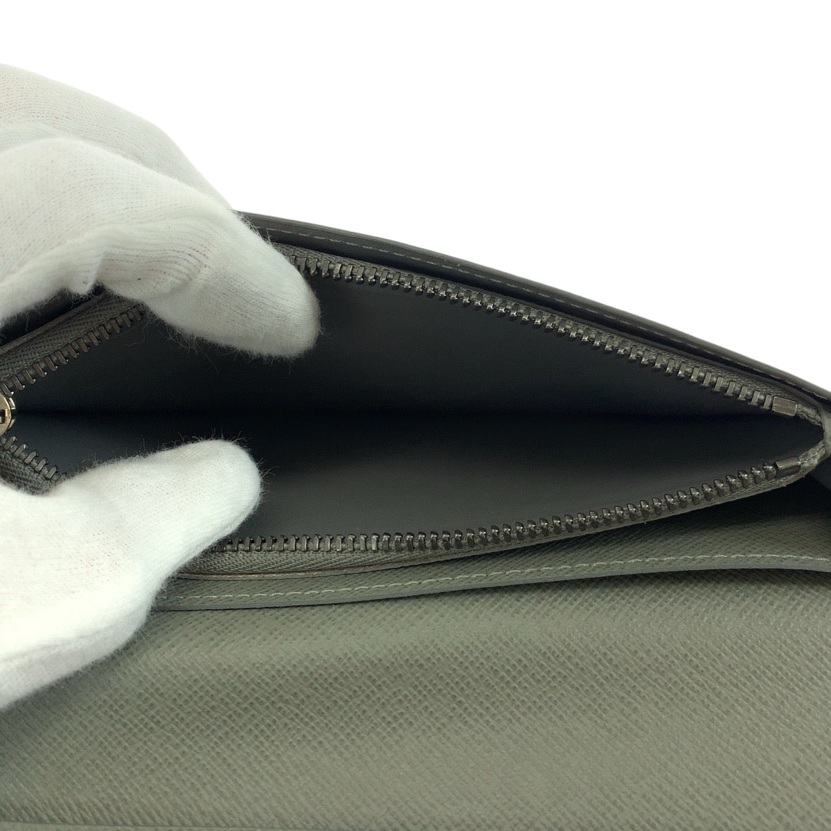 19514
LOUIS VUITTON ルイヴィトン モノグラム チタニウム ポルトフォイユ ブラザ グレー ブラウン シルバー金具 レザー M63236  長財布 ロングウォレット  メンズ A69