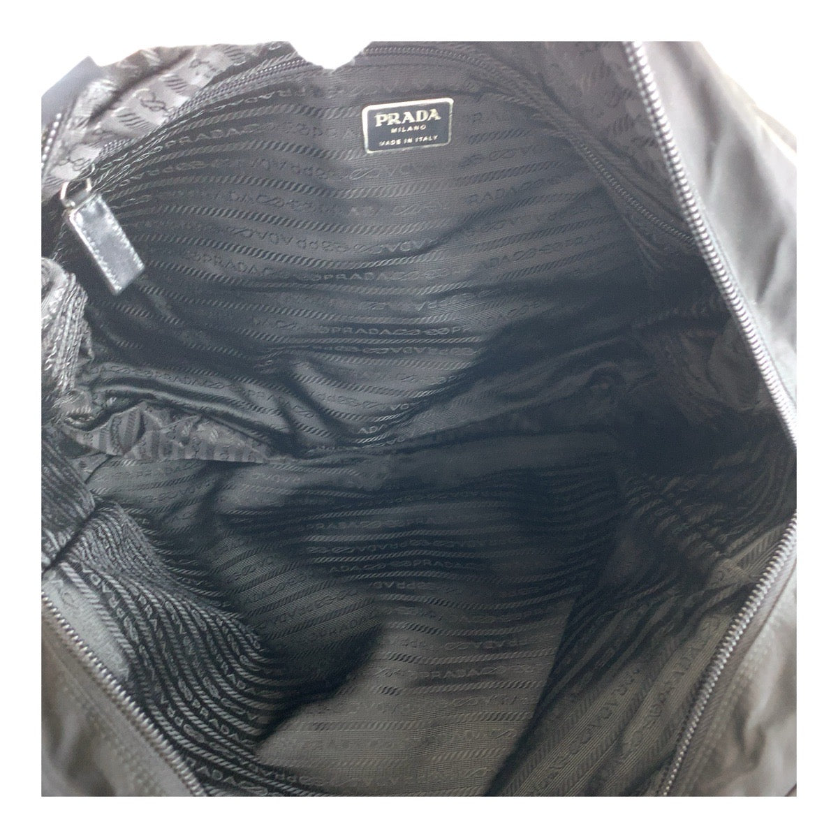 19539
PRADA プラダ テスート 三角ロゴプレート ブラック 黒 シルバー金具 ナイロン  ビジネスバッグ ショルダーバッグ ボストンバッグ  メンズ A62