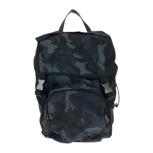 19541
PRADA プラダ テスート カモフラ柄 三角ロゴプレート ブルー ブラック シルバー金具 ナイロン V135 リュックサック バックパック  メンズ A89