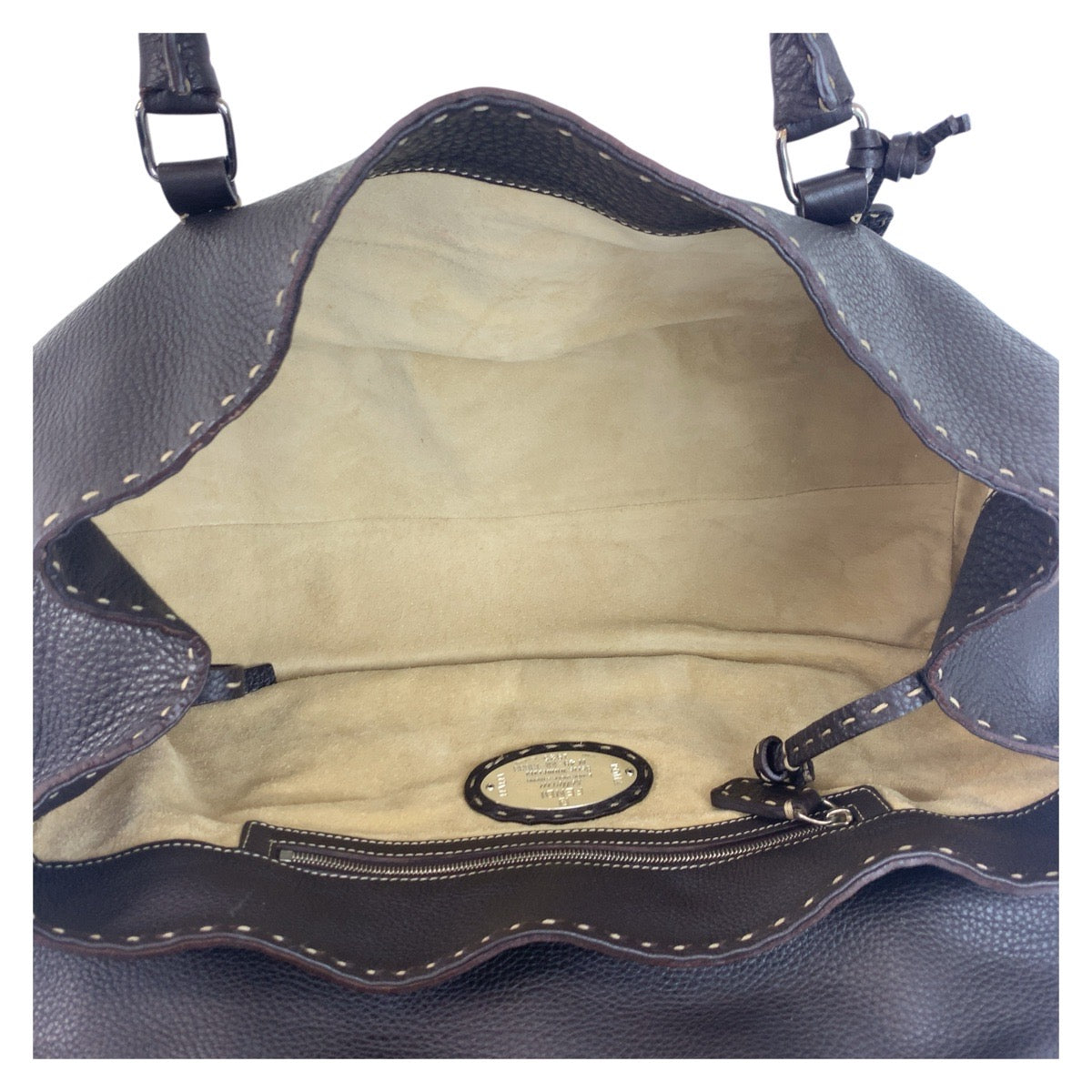 19544
FENDI フェンディ セレリア ブラウン シルバー金具 レザー N49-22-13533 ショルダーバッグ ハンドバッグ  レディース A52