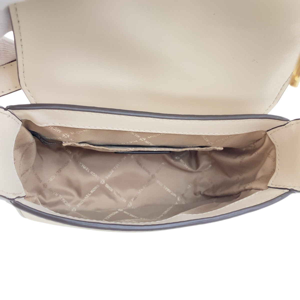 19549
Michael Kors マイケルコース LYRA フラップ クロスボディ スモール ホワイト アイボリー ゴールド金具 レザー 35F4G1YC1L ショルダーバッグ ポシェット  レディース A17