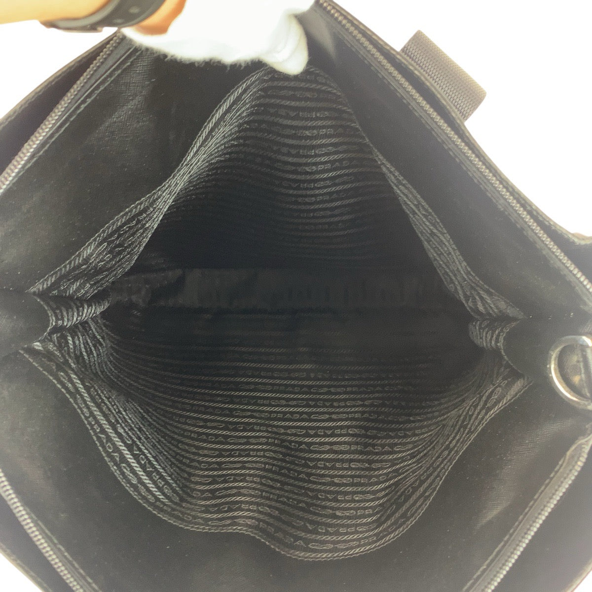 19552
PRADA プラダ テスート サフィアーノ ブラック 黒 シルバー金具 ナイロン / レザー  ビジネスバッグ ブリーフケース 2way  メンズ A75