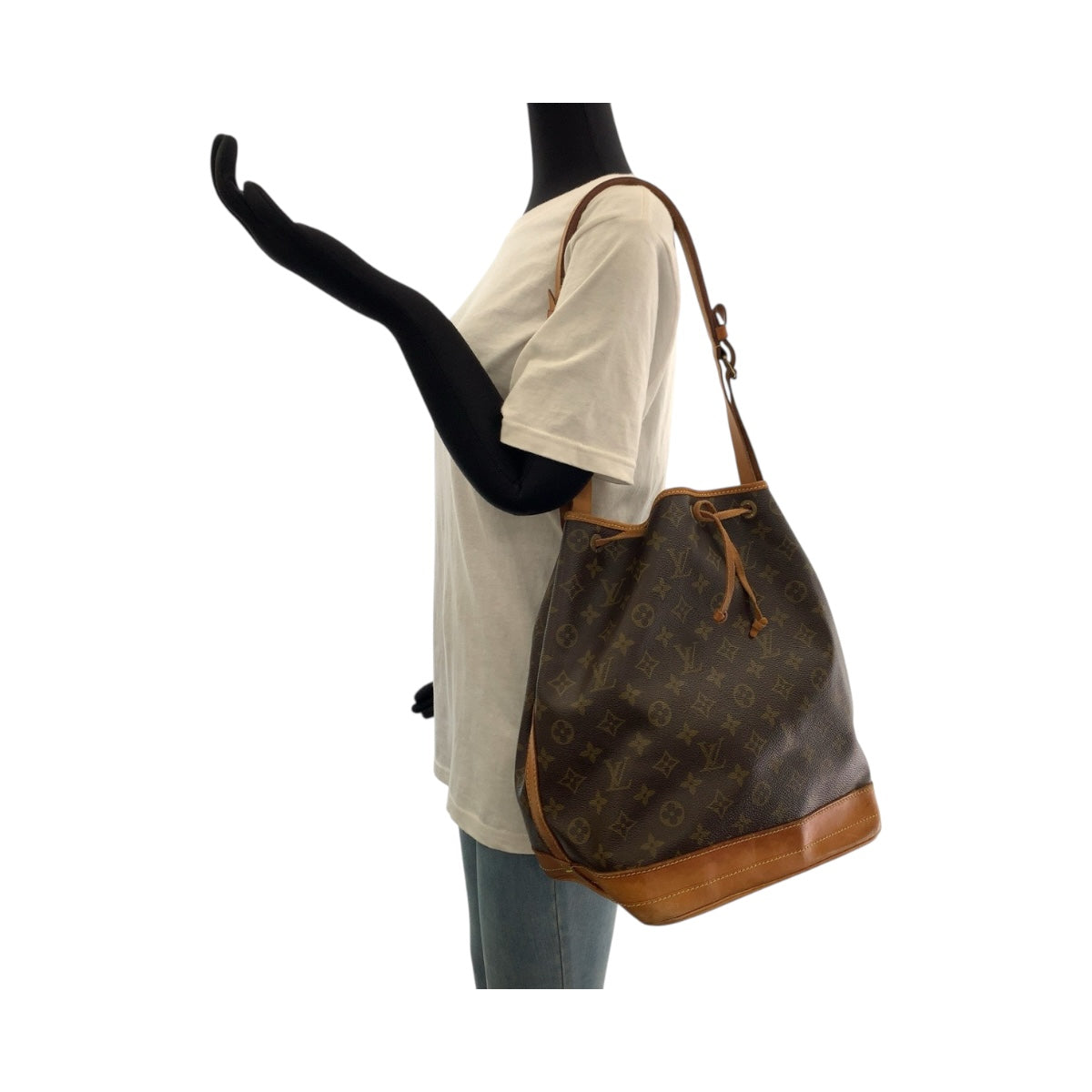 19554
LOUIS VUITTON ルイヴィトン モノグラム ノエ ブラウン ゴールド金具 PVC M42224 ショルダーバッグ 肩掛け  レディース AB