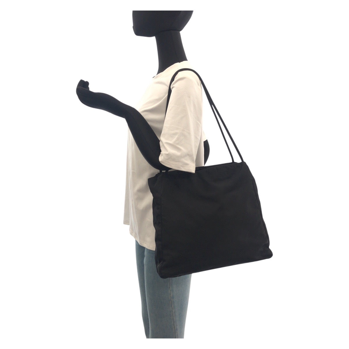 19579
PRADA プラダ テスート 三角ロゴプレート ブラック 黒 シルバー金具 ナイロン トートバッグ ショルダーバッグ レディース AB17