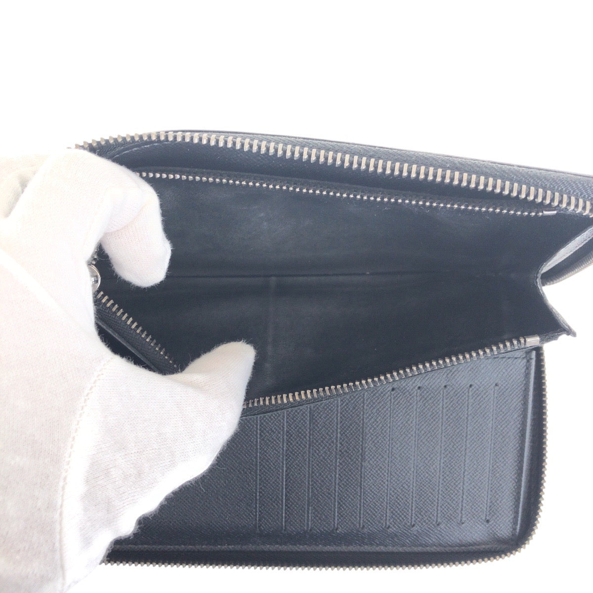 19587
LOUIS VUITTON ルイヴィトン モノグラム エクリプス ジッピーウォレット ヴェルティカル ブラック 黒 シルバー金具 PVC / レザー M62295 長財布 ラウンドファスナー  メンズ ABP41