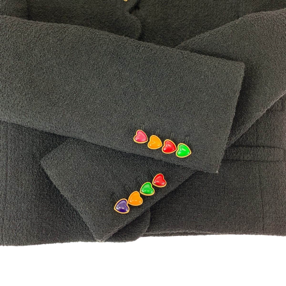 19616
SAINT LAURENT PARIS サンローランパリ ブークレツイード ラブハート クロップド サイズ34 ブラック 黒 マルチカラー ウール 686538 クロップドジャケット ノーカラージャケット レディース A180