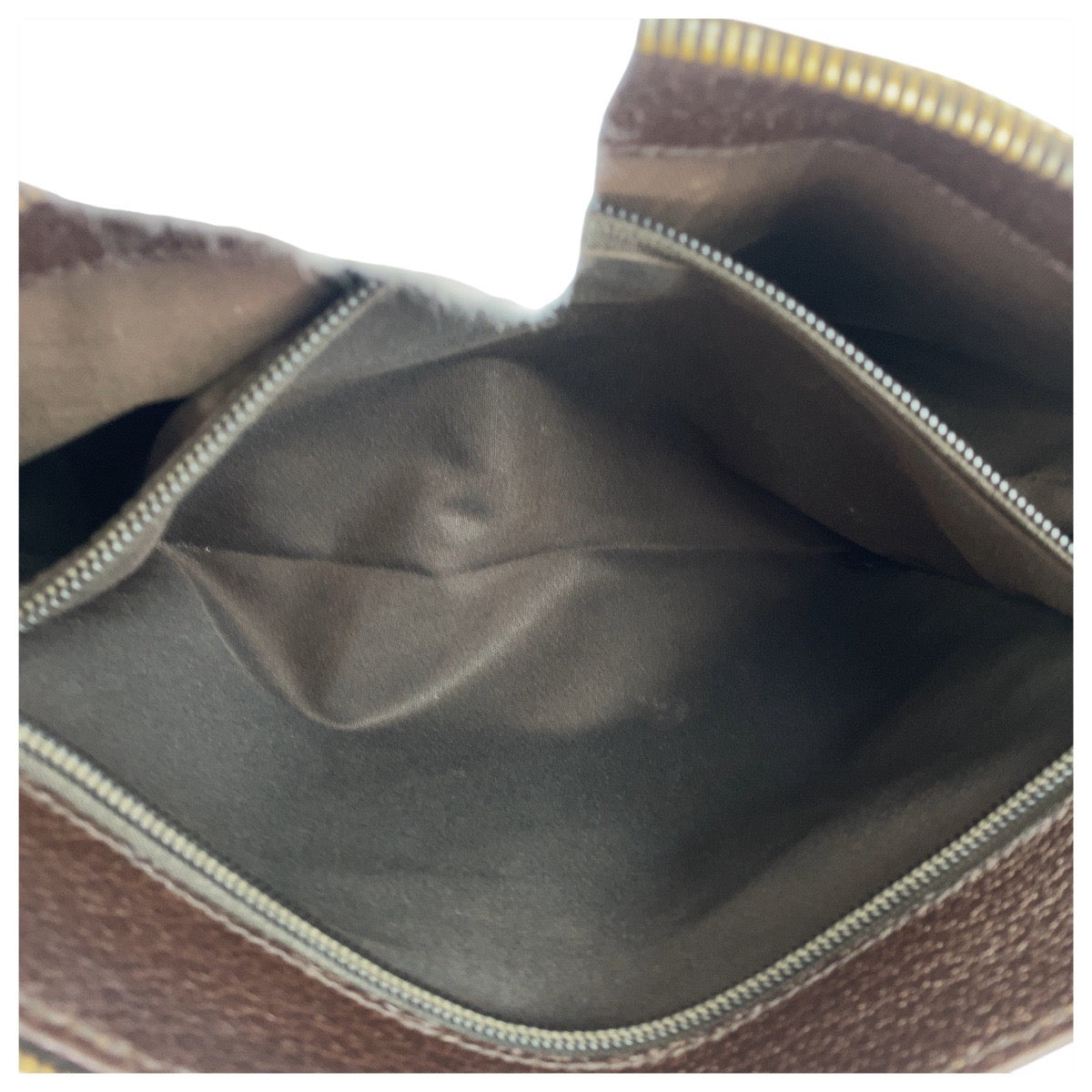 19639
GUCCI グッチ ベージュ ブラウン シルバー金具 GGキャンバス / レザー 114 273 ショルダーバッグ メッセンジャーバッグ レディース AB31