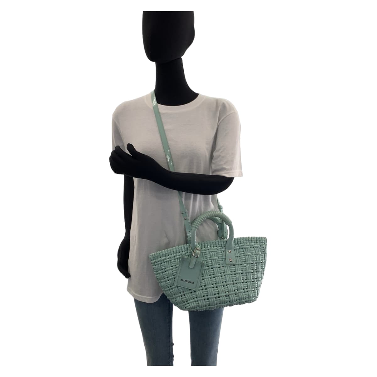 19650
BALENCIAGA バレンシアガ エナメルバスケット ビストロXS ミントグリーン シルバー金具 エナメル 671342 ハンドバッグ トートバッグ 2WAY かごバッグ レディース ABP