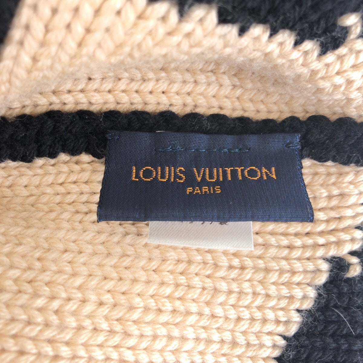 19666
LOUIS VUITTON ルイヴィトン ボネ モーニングラム ブラック 黒 ベージュ ウール M70840 ニット帽 男女兼用 レディース A