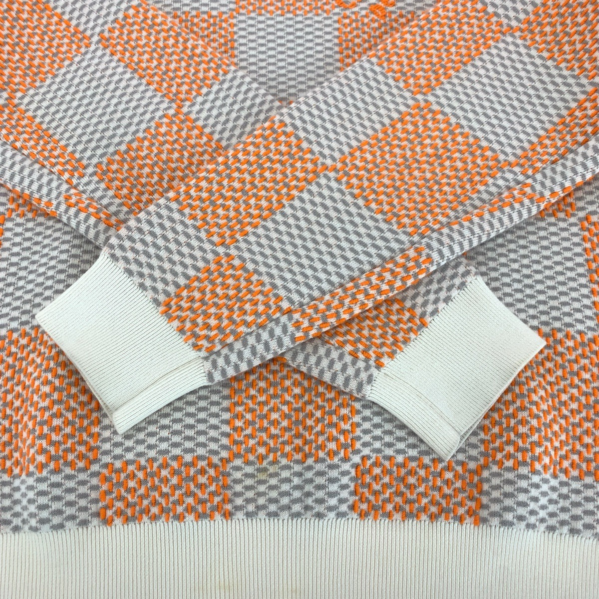 19692
LOUIS VUITTON ルイヴィトン 24SS ダミエ ジャカード コットン プルオーバー サイズM オレンジ グレー アイボリー コットン ニット セーター メンズ AB115