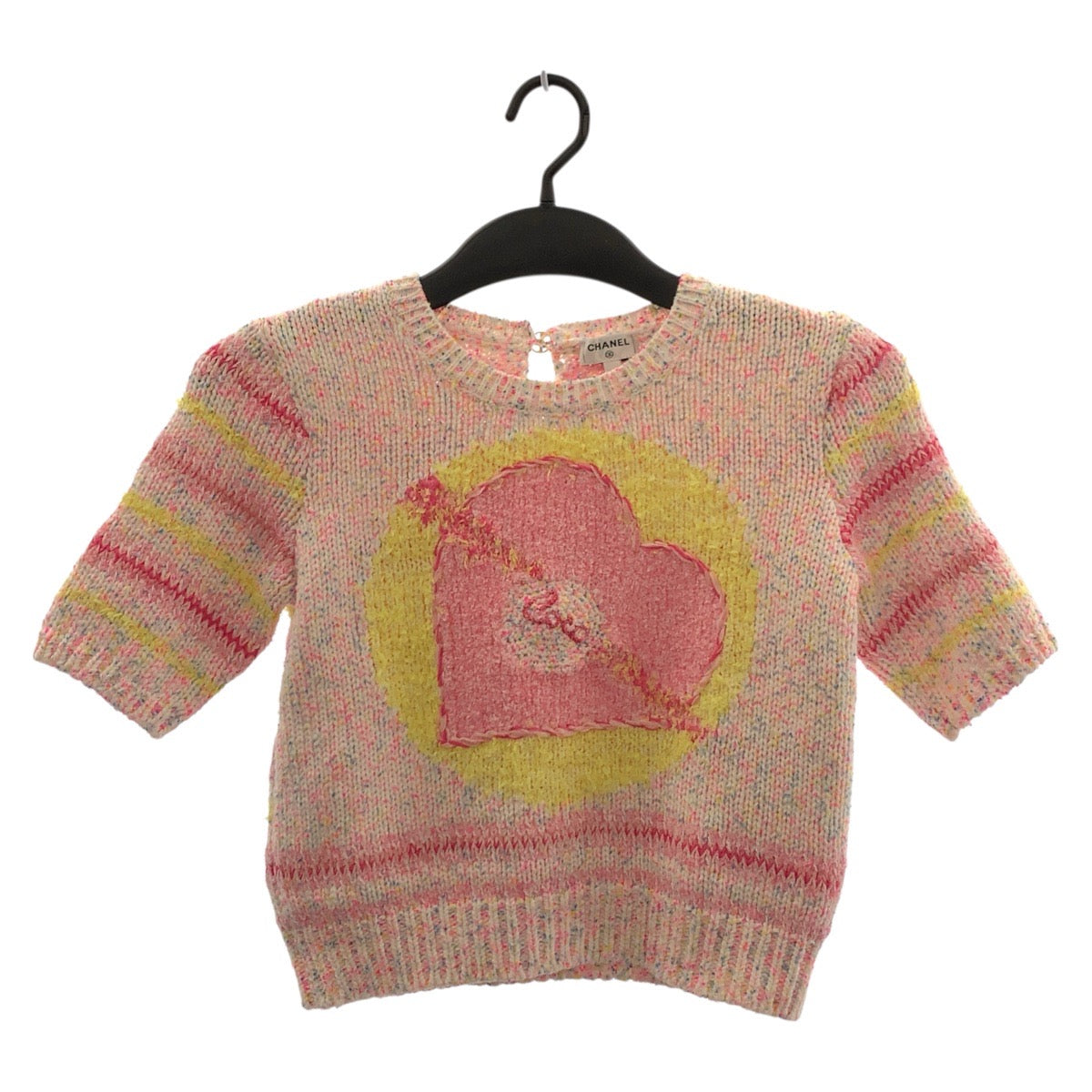19697
CHANEL シャネル 24SS ハートモチーフ ココマーク サイズ34 ピンク イエロー ウール P76579K11042 短丈 半袖ニット 半袖シャツ カットソー レディース SA257