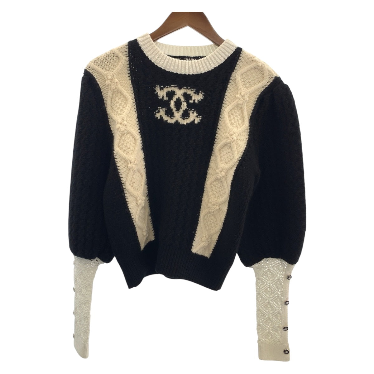 19698
CHANEL シャネル ココマーク サイズ34 ブラック ホワイト ウール P70976K10191 ニット カットソー セーター レディース A278