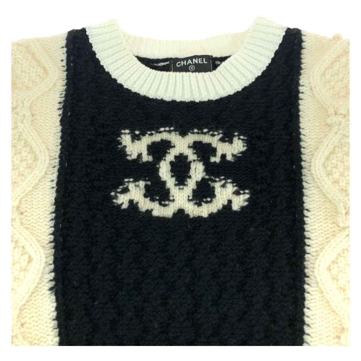 19698
CHANEL シャネル ココマーク サイズ34 ブラック ホワイト ウール P70976K10191 ニット カットソー セーター レディース A278