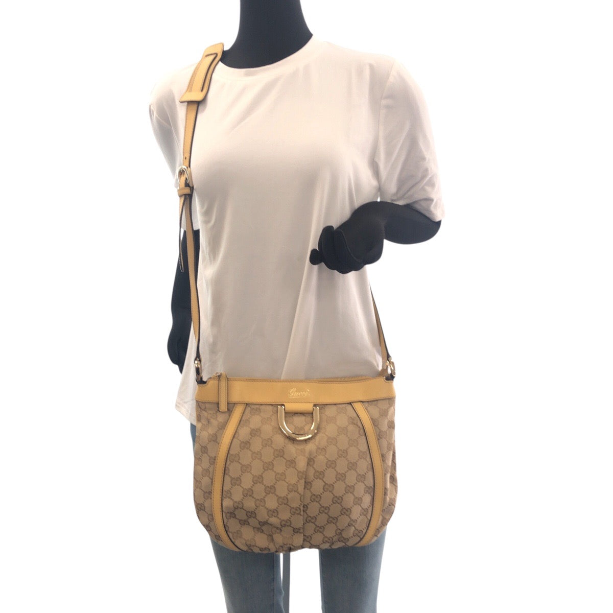 19716
GUCCI Beige Gold Hardware GG Canvas / Leather 203257 Shoulder Bag Messenger Bag Ladies ABP50