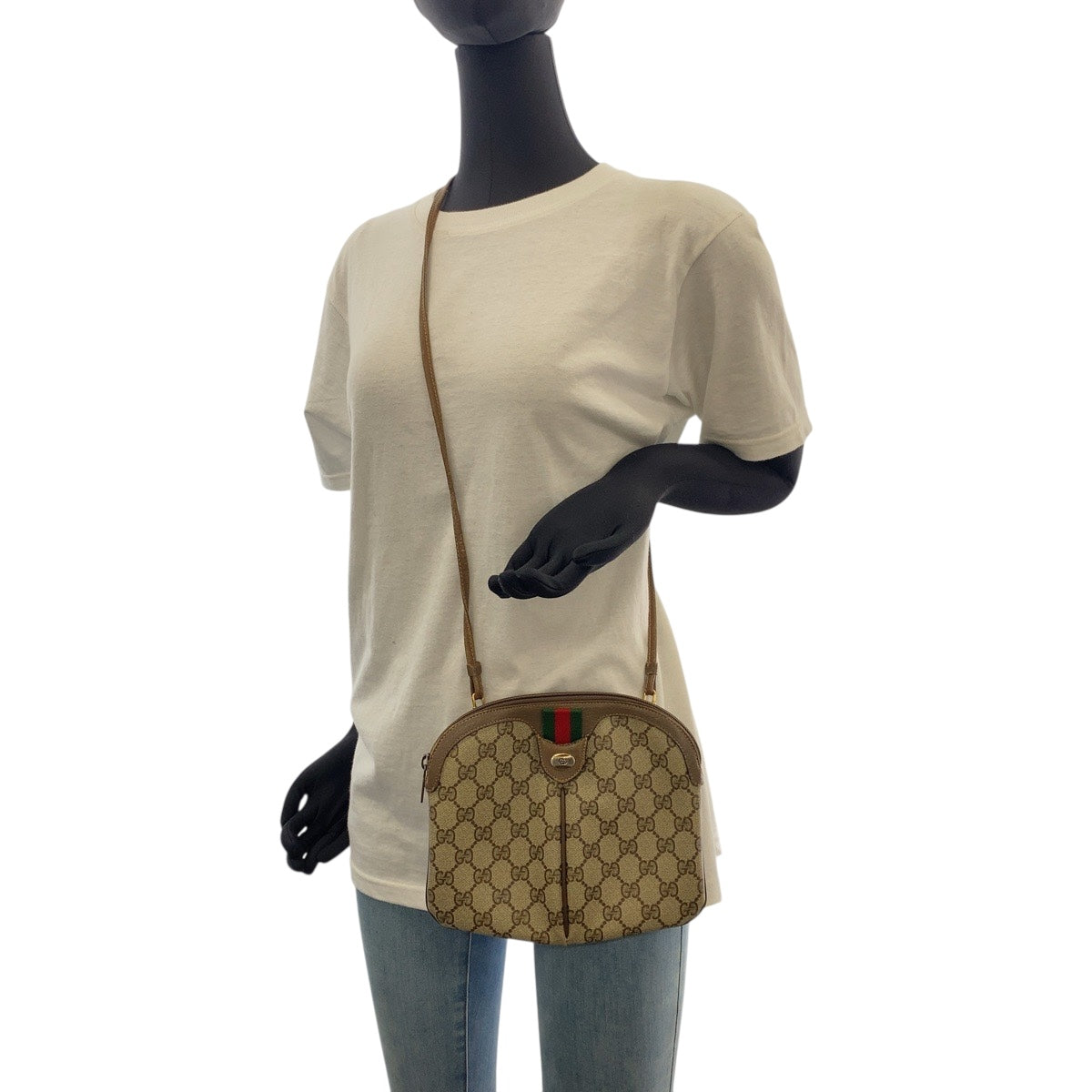 19723
GUCCI Old Gucci Sherry Line Beige Multicolor GG Supreme Canvas 904 02 047 Shoulder Bag Pochette Women's AB31