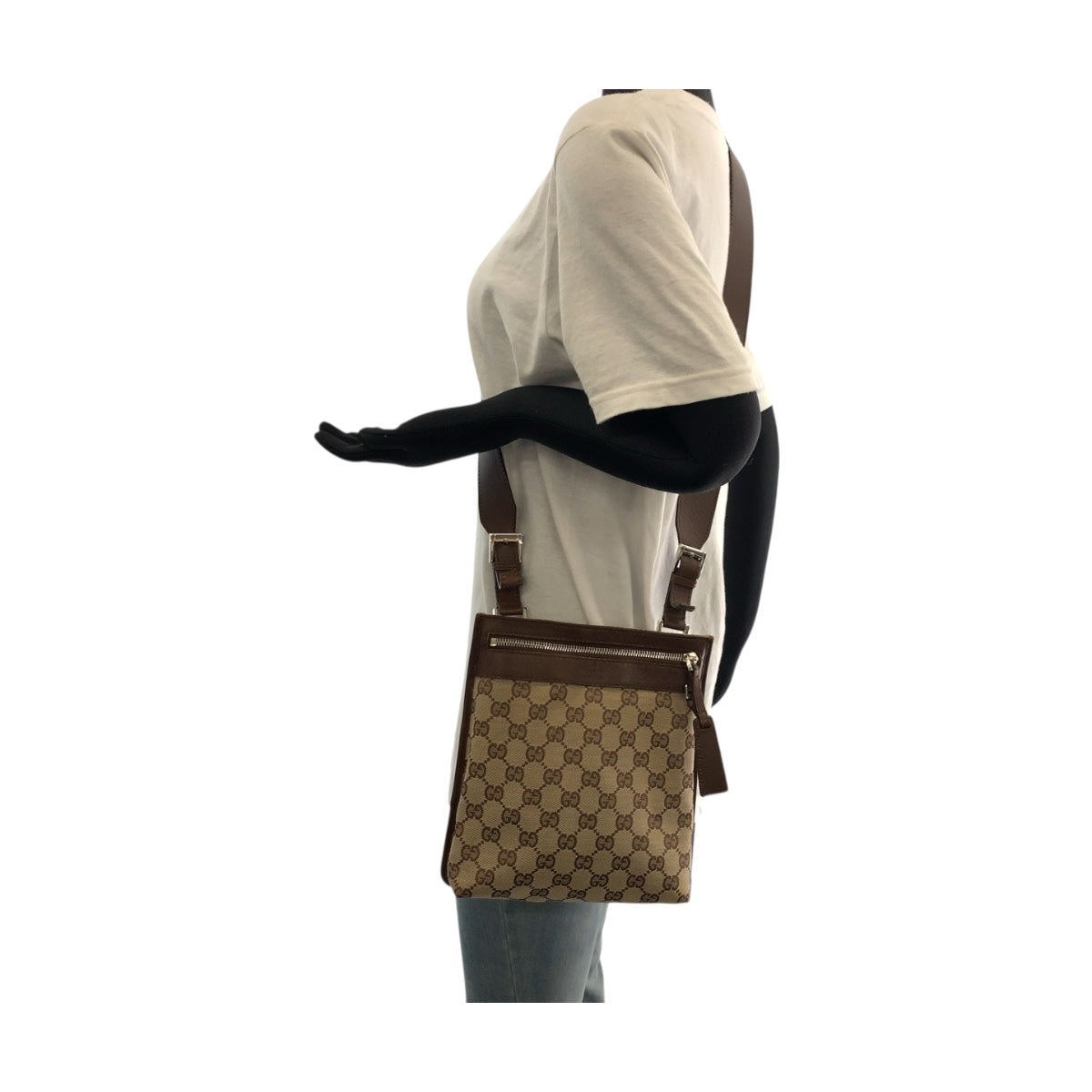 19739
GUCCI グッチ ベージュ ブラウン シルバー金具 GGキャンバス 92562 ショルダーバッグ 肩掛け レディース ABP31