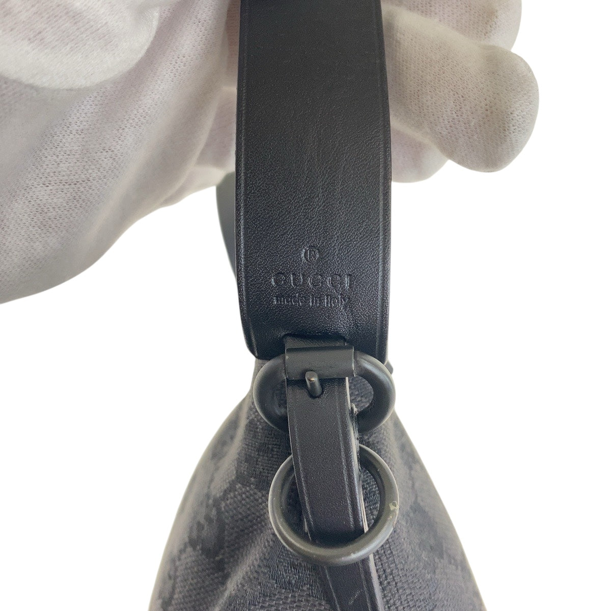 19745
GUCCI グッチ ブラック 黒  GGキャンバス 103399 ハンドバッグ アクセサリーポーチ  レディース A38