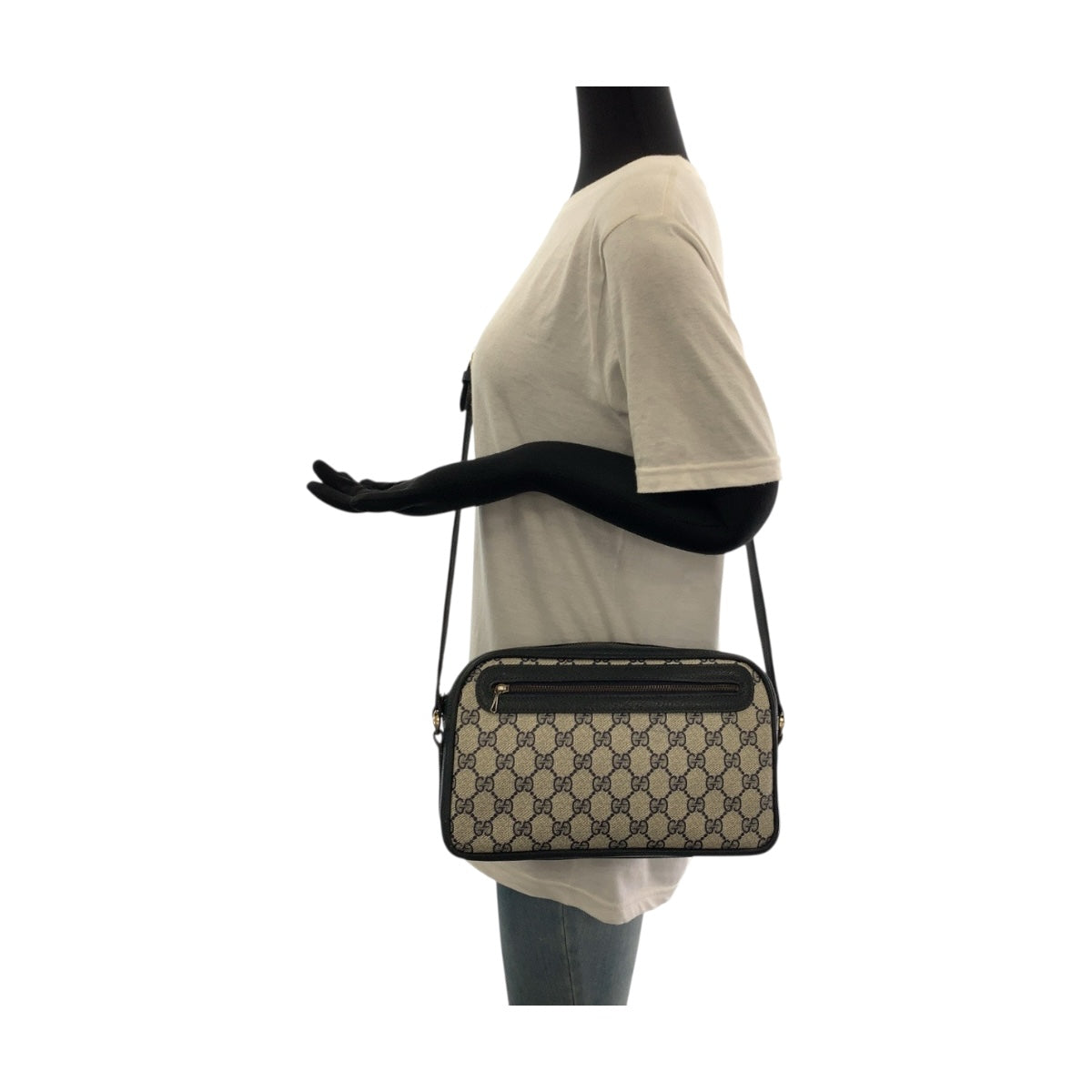 19749
GUCCI Vintage Gray Navy Gold Hardware GG Supreme Canvas 001 067 1282 0 Shoulder Bag Pochette Women's ABP36