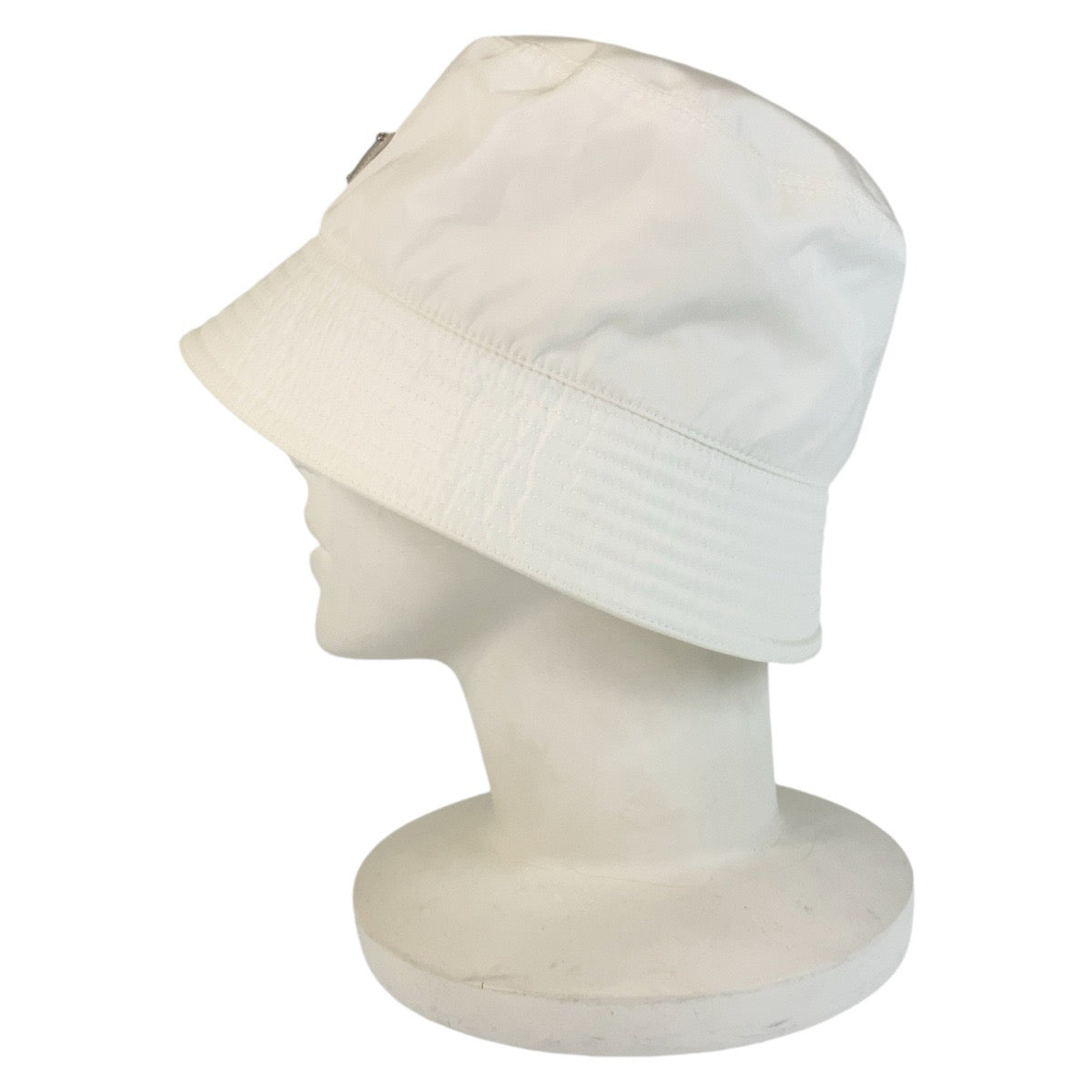 PRADA プラダ テスート 三角ロゴプレート ホワイト 白 シルバー金具 ナイロン バケットハット  レディース A