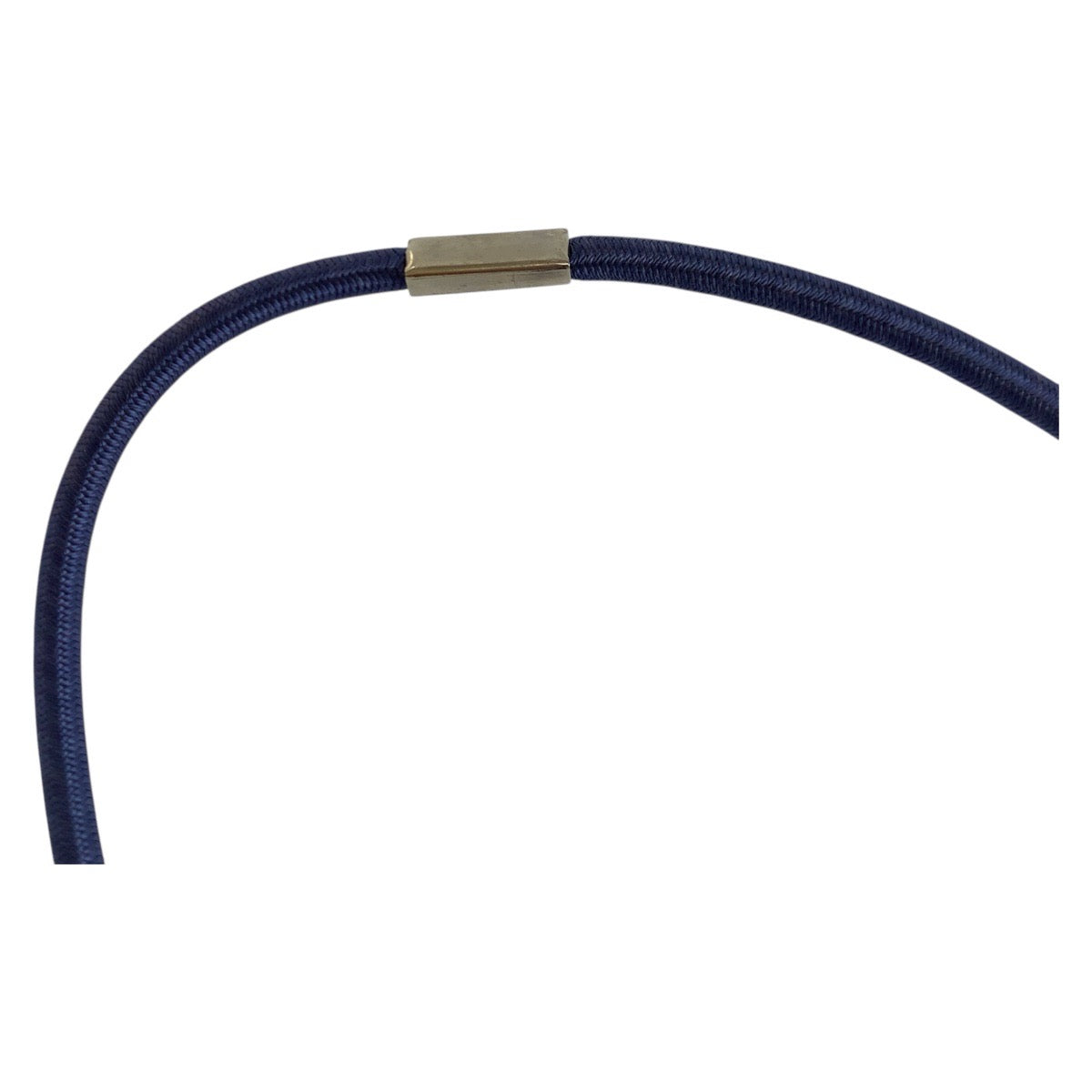 19797
LOUIS VUITTON ルイヴィトン ルイヴィトンカップ限定 2000 コンパス ブルー ホワイト ゴム チョーカー チャーム レディース AB4