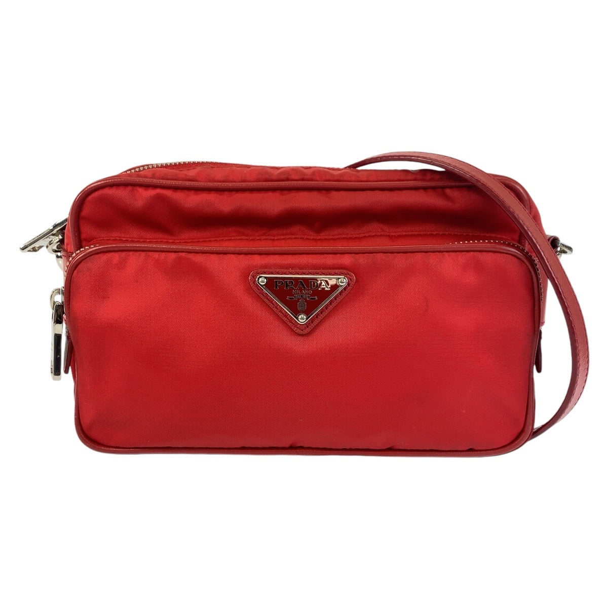 19820
PRADA プラダ テスート サフィアーノ 三角ロゴプレート レッド シルバー金具 ナイロン / レザー ショルダーバッグ ポシェット レディース AB