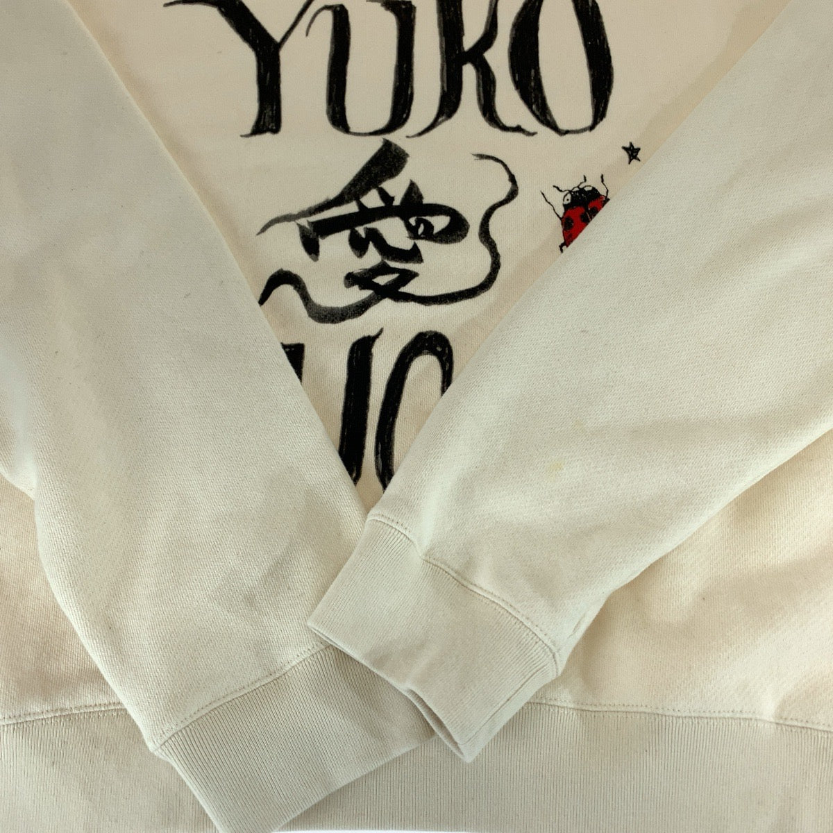 19823
GUCCI グッチ 21AW 日本限定 ヒグチユウココラボ サイズM 男女兼用 アイボリー ブラック コットン 626990 XJDTI トレーナー スウェット  メンズ AB