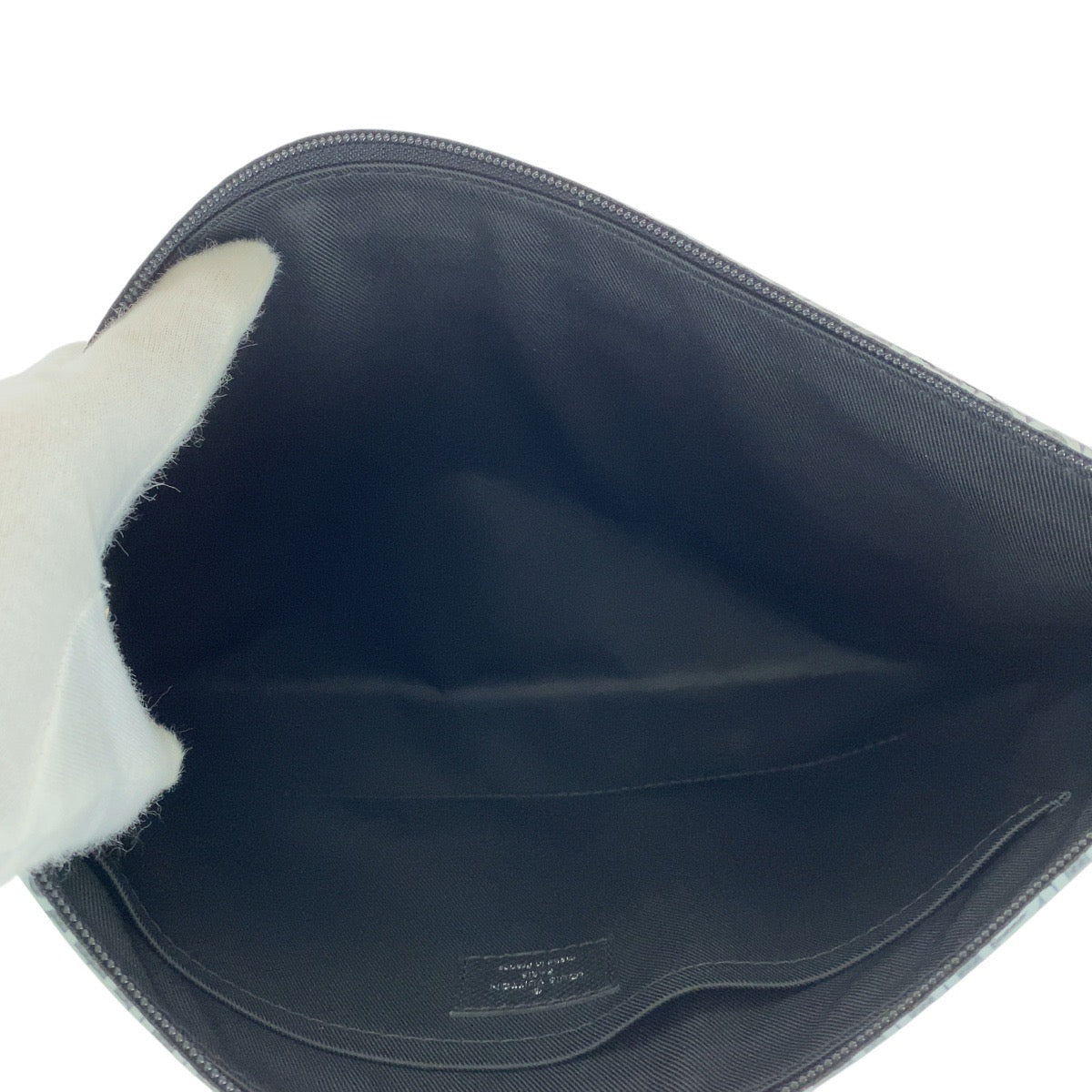 19824
LOUIS VUITTON ルイヴィトン タイガ ポシェットアポロ ブラック 黒 シルバー金具 レザー M30086 クラッチバッグ セカンドバッグ  メンズ ABP