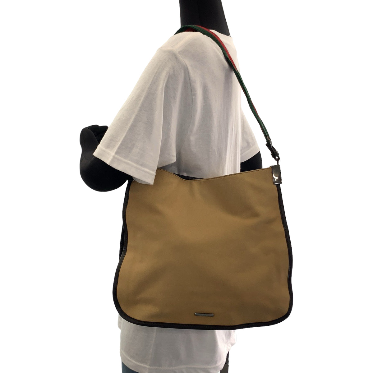 19827
GUCCI グッチ シェリーライン ベージュ レッド グリーン シルバー金具 キャンバス 001 4321 ホーボー ワンショルダーバッグ 肩掛け レディース ABP