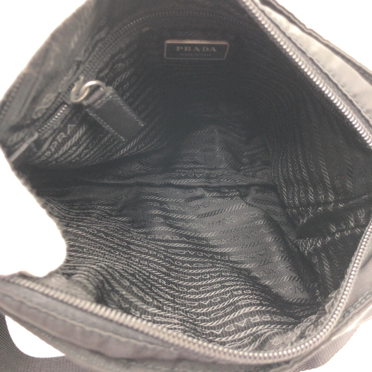 19828
PRADA プラダ テスート 三角ロゴ ブラック ナイロン ショルダーバック ポシェット  メンズ ABP
