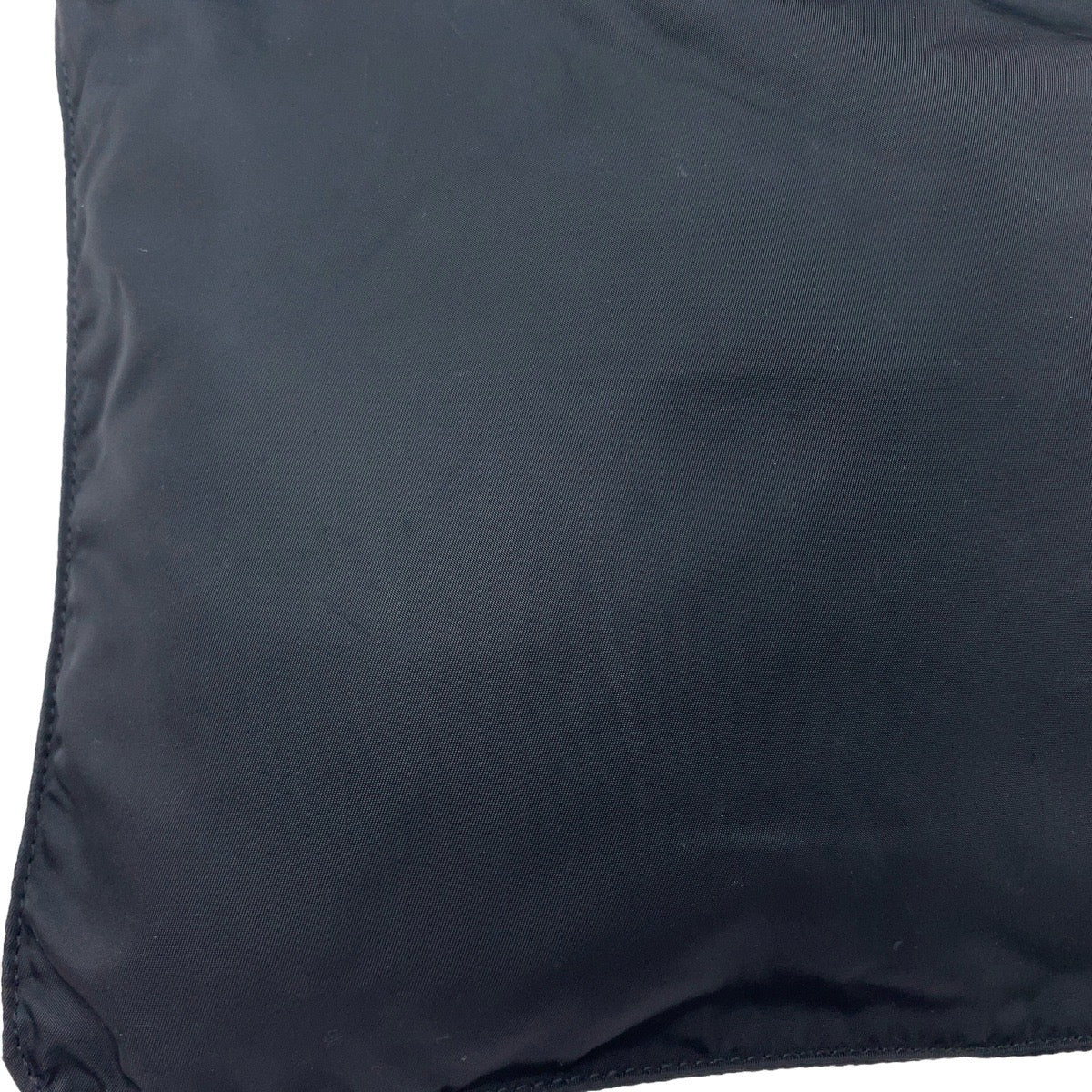 19847
PRADA プラダ テスート 三角ロゴプレート ブラック シルバー金具 ナイロン 斜め掛け ショルダーバッグ メッセンジャーバッグ  メンズ ABP