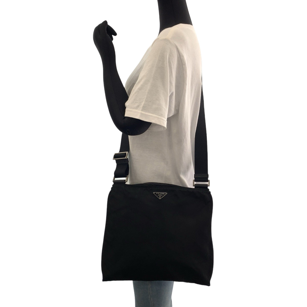 PRADA プラダ テスート 三角ロゴプレート ブラック シルバー金具 ナイロン 斜め掛け ショルダーバッグ ポシェット  レディース ABP