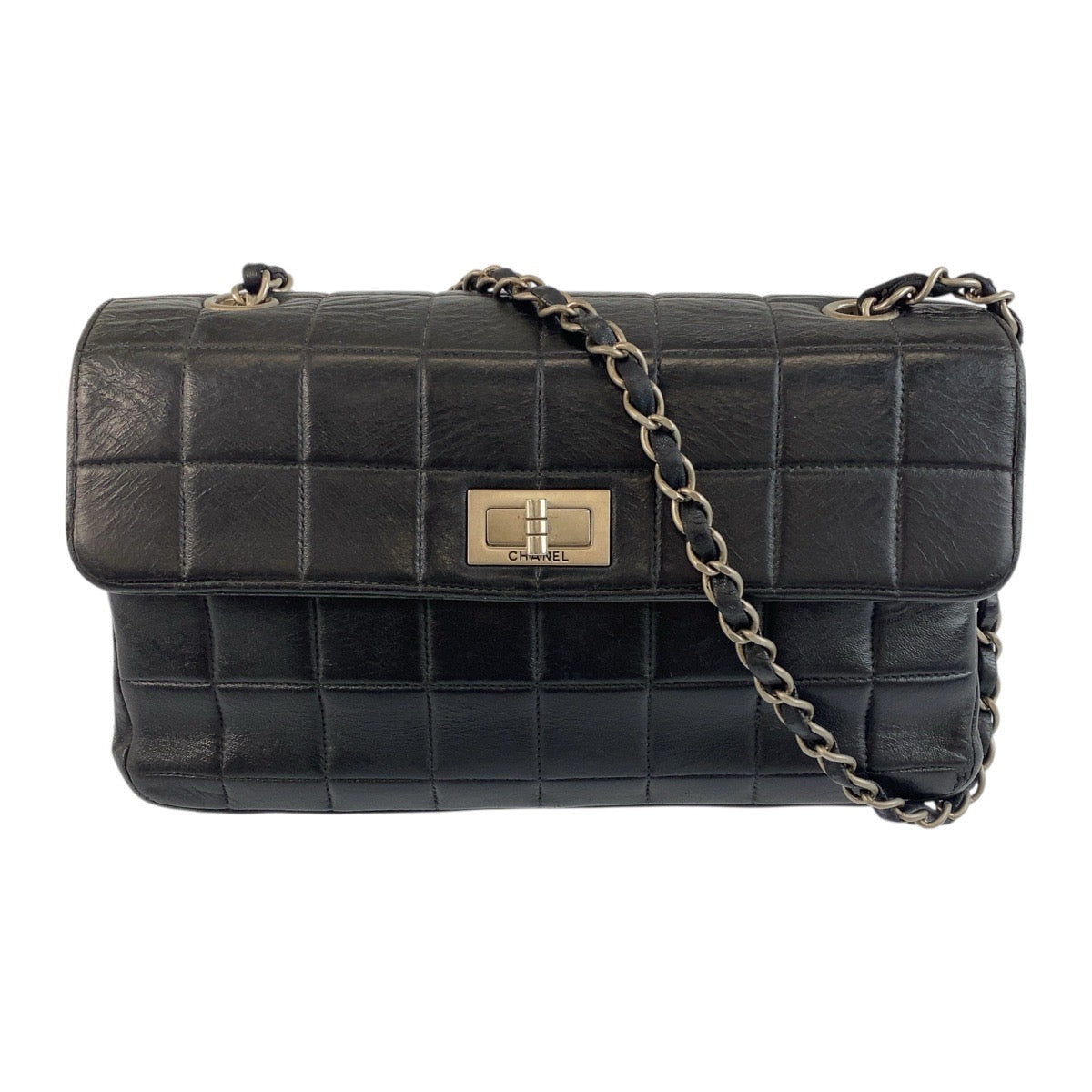 19890
CHANEL シャネル ヴィンテージ チョコバー ブラック 黒 シルバー金具 ラムスキン 6135*** チェーンショルダーバッグ レディース AB138