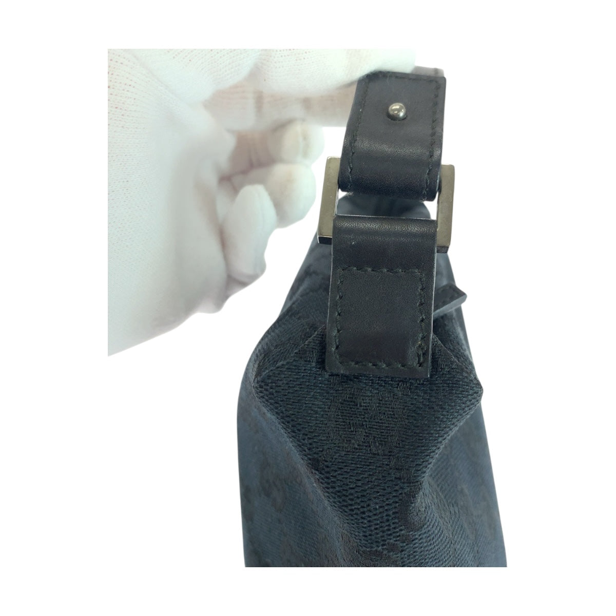 19896
GUCCI Black Silver Hardware GG Canvas 039 1147 Handbag Accessory Pouch Women's A41