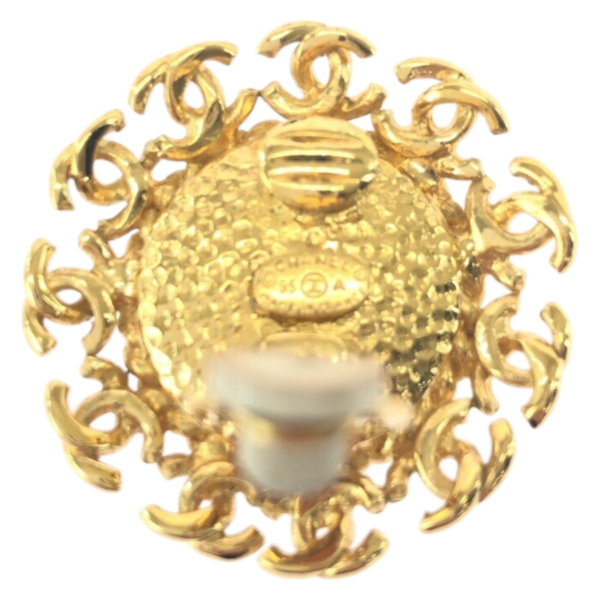 19898
CHANEL シャネル ヴィンテージ ココマーク ゴールド メッキ イヤリング 95 A刻印 レディース ABP55