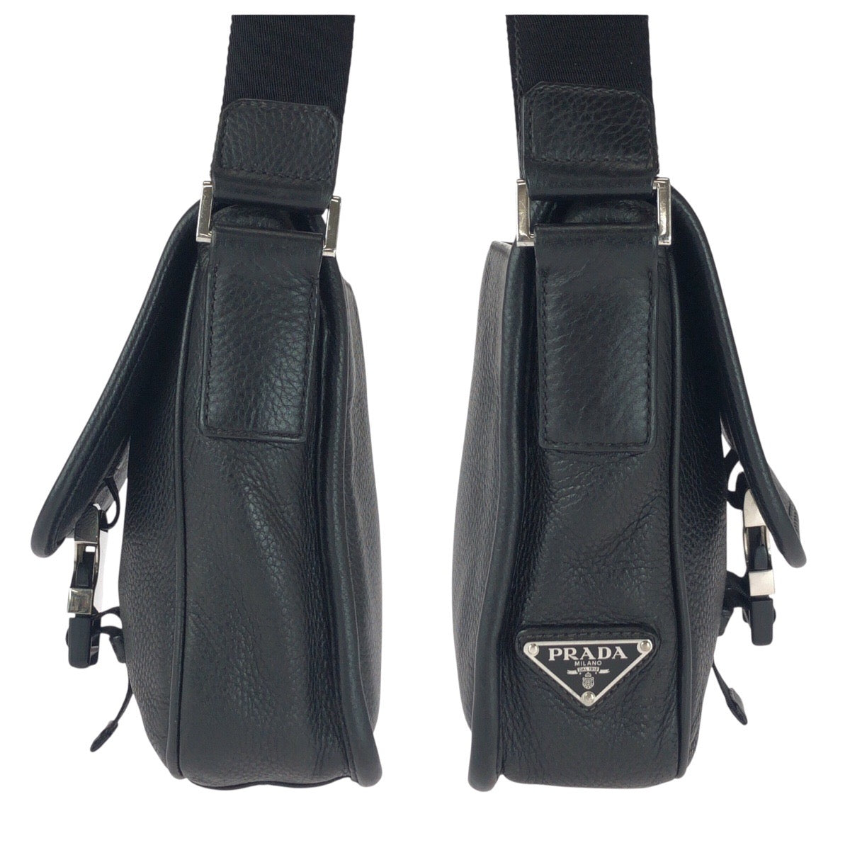 19911
PRADA プラダ ヴィッテロ 三角ロゴプレート 男女兼用 ブラック シルバー金具 PVC ショルダーバッグ ポシェット メンズ AB50