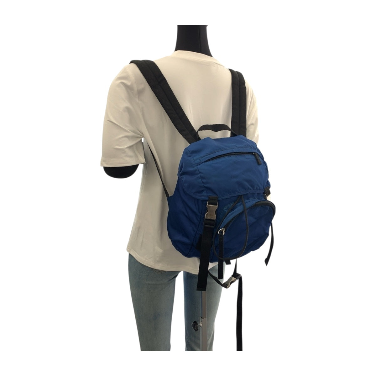 19915
PRADA プラダ テスート 三角ロゴプレート ブルー シルバー金具 ナイロン リュックサック バックパック レディース AB38